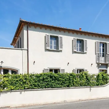 Ferienhaus Fuer 10 Personen In Pietraia Di Cortona, Trasimenischer See Holiday home Cortona